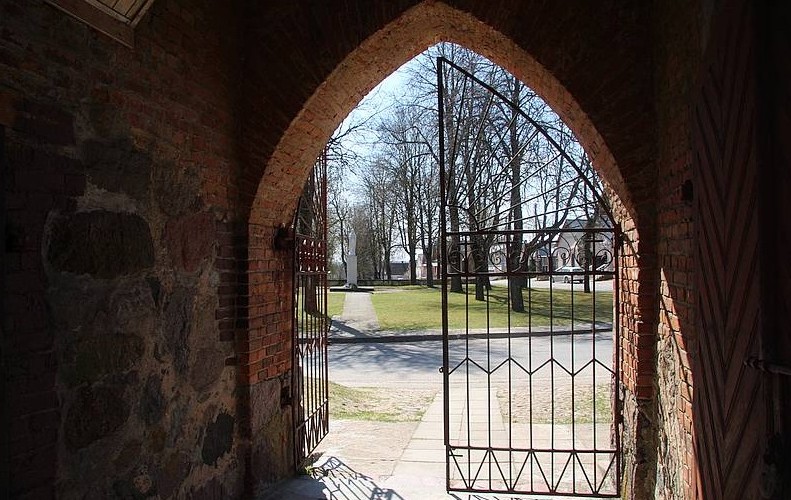  Dziewieniszki, miasteczko   (Dziewieniszki gmina wiejska  ). Dzwonnica w Dziewieniszkach