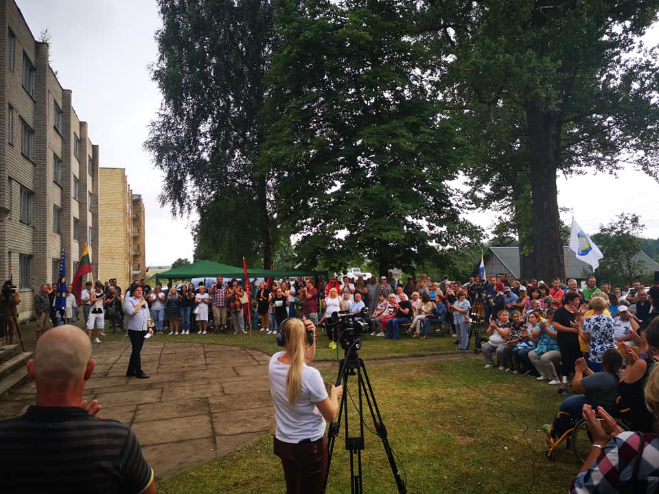  Dziewieniszki, miasteczko   (Dziewieniszki gmina wiejska  ). Koncert plenerowy w Dziewieniszkach