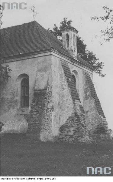  Gojcieniszki, folwark   (Bieniakonie gmina wiejska  ). Gojcieniszki, woj. nowogródzkie. Kaplica z 1600 roku<br>Fot. Bułhak Jan, 1934