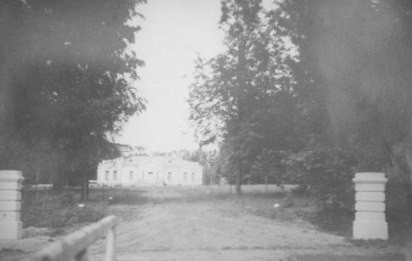  Jachimowszczyzna, agrotown (Pałačanski rural council). Jachimowszczyzna - wjazd glowny, 1939 r.