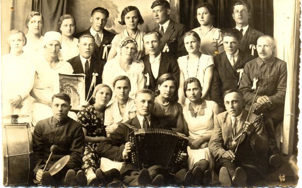  Hruskowo, village (Snoŭski rural council). Чья-та свадьба