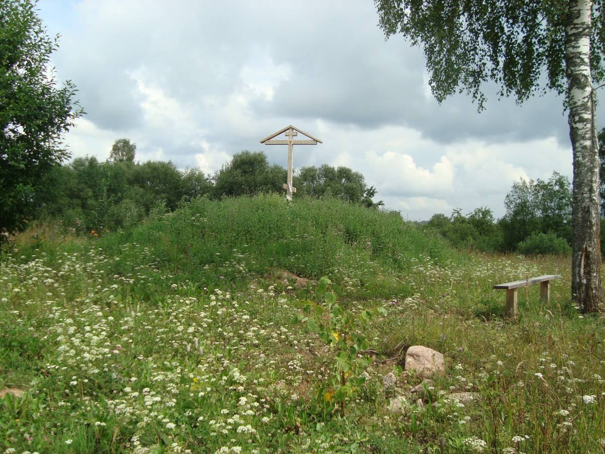  Żukowo I, wieś   (Gurki sielsowiet  ). Крест на месте разрушенного храма в деревне Жуково 1