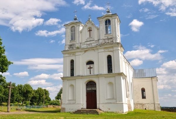  Wiszniew, village (Višnieŭski rural council). КасцЁл Адведзінвў Панны Марыі