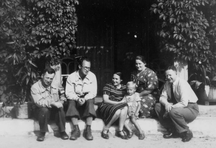  Przewłóka, folwark   (Cyryn gmina wiejska  ). Mojsiewicz family - Miratycze?