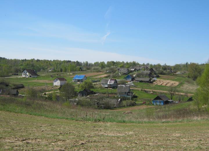  Gorodyshche, village (Hajnienski rural council). Сяло Старое Гарадзішча...