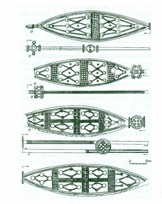 Krasny Bór, wieś   (Hajnienski sielsowiet  ). Сярэбраныя паясы з Краснаборскага скарба. Выраблены ў 2-й чвэрці 1-га тысячагоддзя н. э.