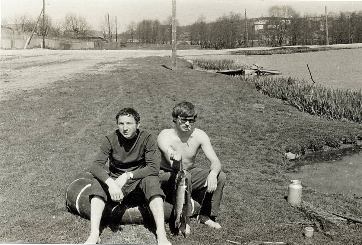  Логоза, деревня (Гайненский сельсовет). Студэнты актыўна адпачываюць у Лагазе...