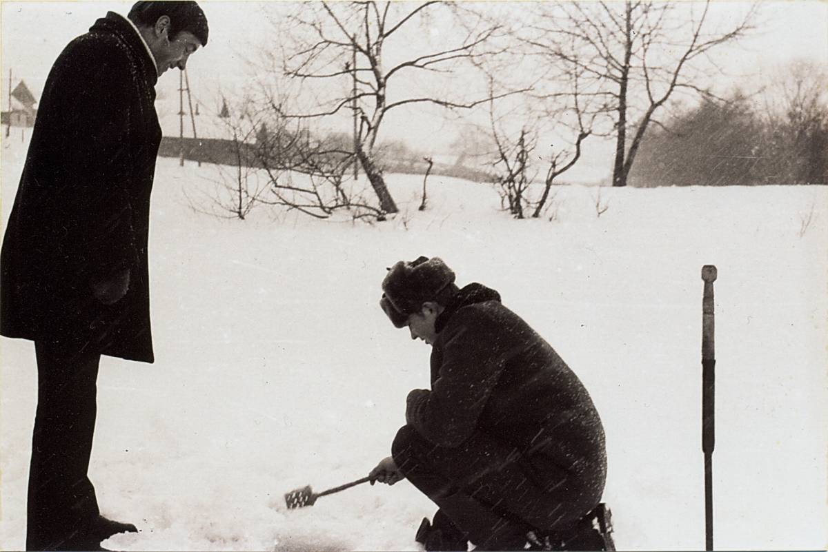  Logoza, village (Hajnienski rural council). Зімой рыбачыць у Лагазе пачалі толькі ў 1967 годзе...