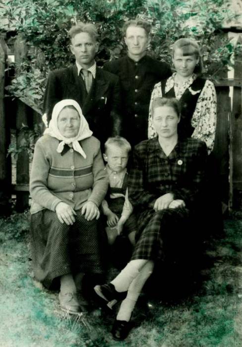  Łukawiec, agromiasteczko   (Chacienčycki sielsowiet  ). Яблонскія і Жыжэмскія