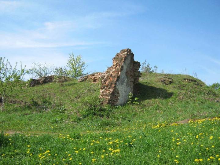  Мурованка, деревня (Гайненский сельсовет). Усё, што засталося ад маёнтка