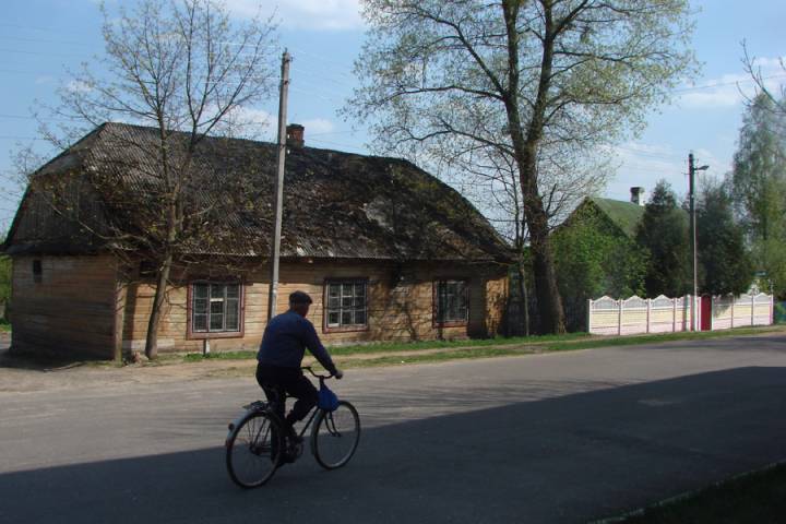  Бытень, агрогородок (Бытенский сельсовет). 