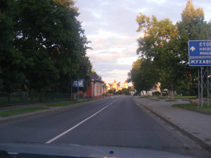  Mir, agrotown (Mir settlement council). 