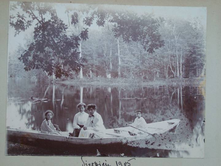  Халопенічы, маёнтак (Халопеніцкая воласць). 