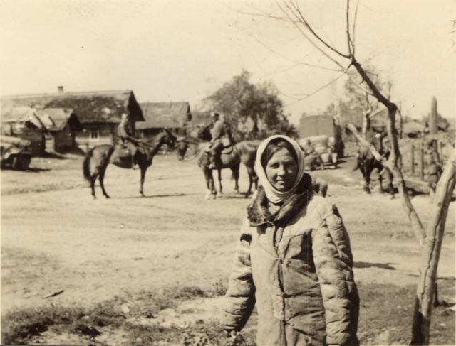  Kolonja Izaaka, colony (Odelsk rural commune). 