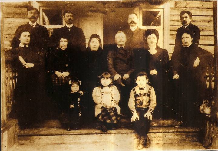  Ражэўшчына, вёска (Боркавіцкі сельсавет). Rodzina Warszów, Różewszczyzna