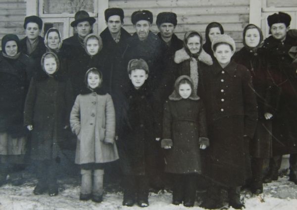  Macielewszczyzna, wieś   (Snoŭski sielsowiet  ). Сям`я Булатых. 1950-я