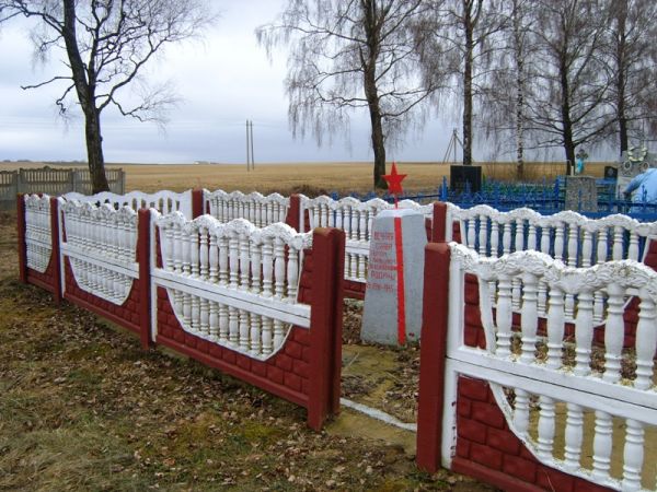  Нелепово, деревня (Сновский сельсовет). Братская магіла на Нялепаўскіх могілках