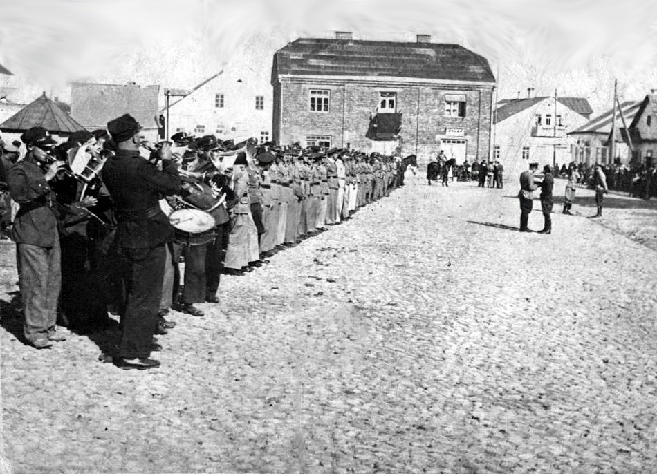  Ostryna, urban settlement (Ostrinskiy rural council). 