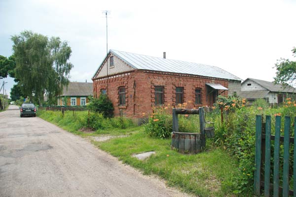  Bykiewicze, village (Tsirinskiy rural council). 