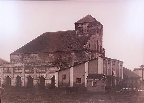  Niasviž, town ( ). Nieśwież. Stary ratusz.<br>fot. Józef Boretti