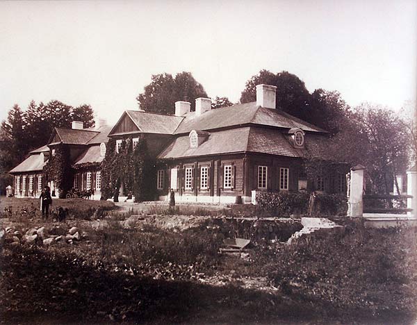  Варонча, аграгарадок (Райцаўскі сельсавет). Worończa (opisana przez A. Mickiewicza w Panu Tadeuszu). Dom modrzewiowy.<br>Fot. Józef Boretti. 1894