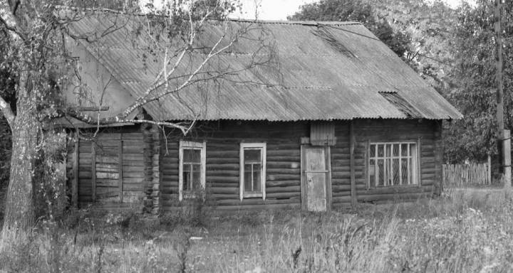  Бабы, вёска (Блужскі сельсавет). Бабы. Будынак былой першапачатковай школы.<br>Разабраны і знесены восенню 2013 г.