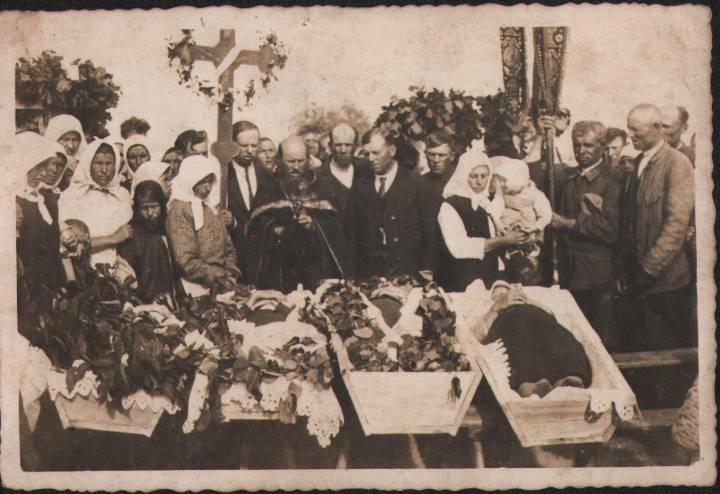  Орля, вёска (Воўчынскі сельсавет). Трагічна загінулі на рацэ Буг 8.06.1938.Могілкі вёска Ставы.