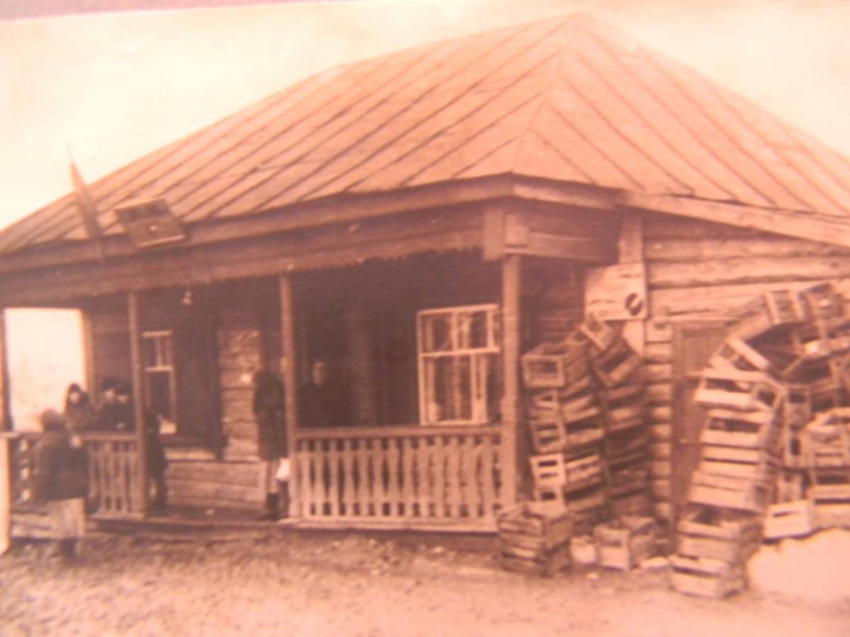  Azarichi, village (Staro-Yurkovichskaya volost). Магазин в Азричах