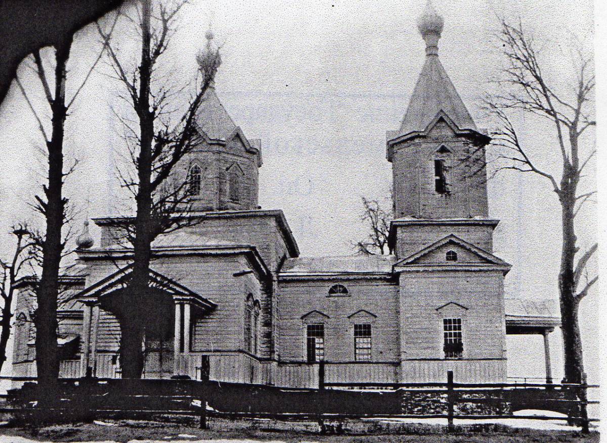  Staryy Krupets, village (Krupiecki rural council). Старокрупецкая церковь Святой Троицы 1830 года постройки
