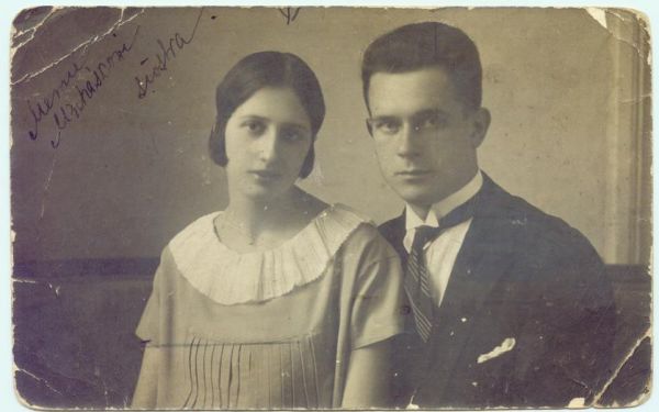  Годутишки, местечко (Годутишки сельская гмина). Córka Anieli-Helena/Halszka/Witkowska z d.Stalska.ur.w Rydze .Uczyła w szkole w Święcianach i Hoduciszkach.Zmarła w wieku 27 lat w 1931r.