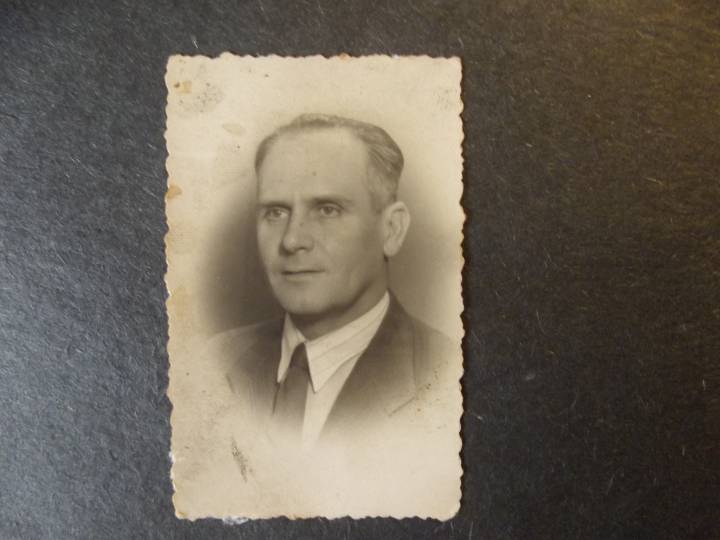  Skomorocha, folwark   (Kamień Koszyrski gmina wiejska  ). 