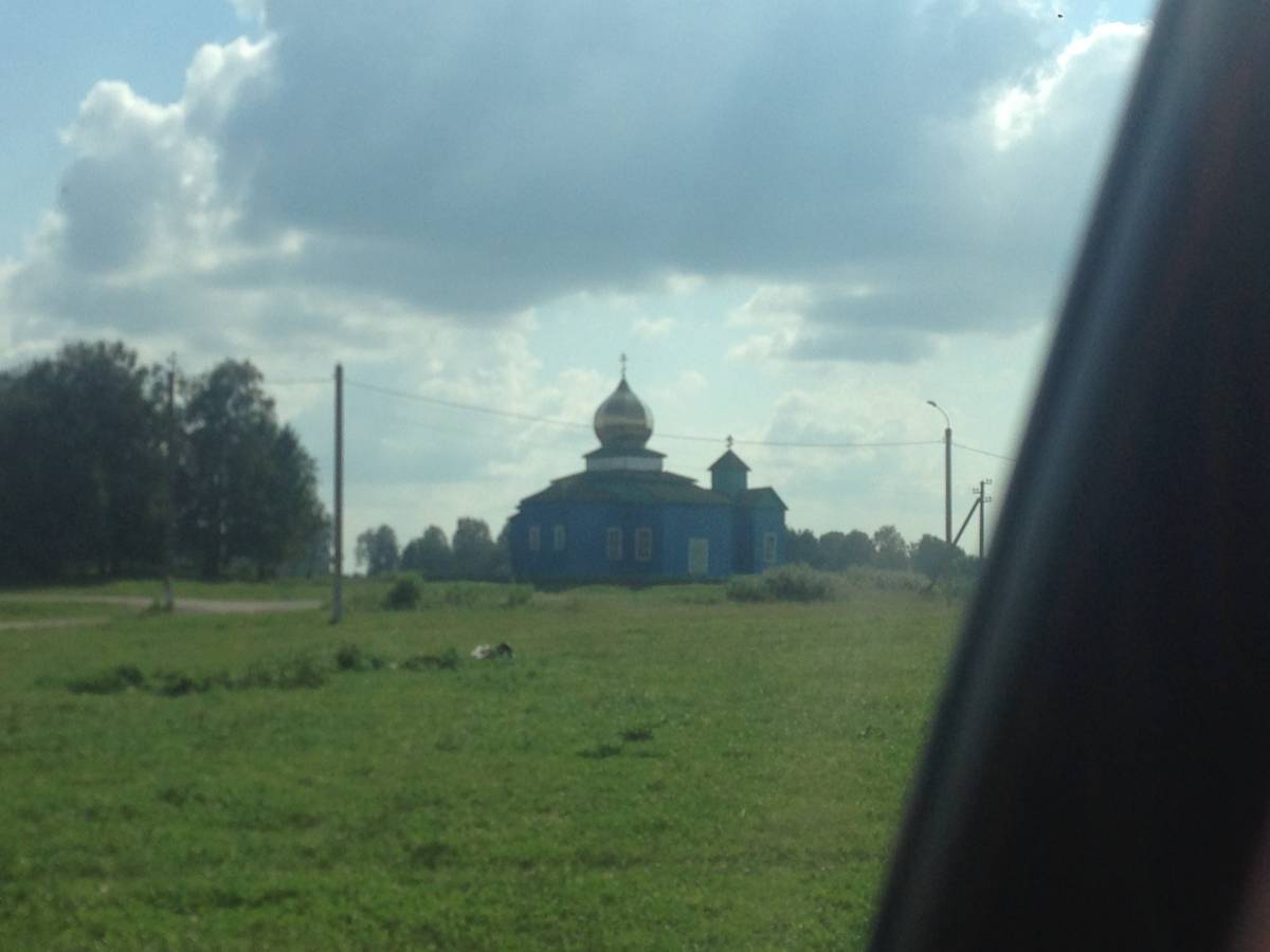  Басценавічы, аграгарадок (Капачоўскі сельсавет). Церковь Покрова Пресвятой Богородицы 1904г. восстановлена в 2013г.