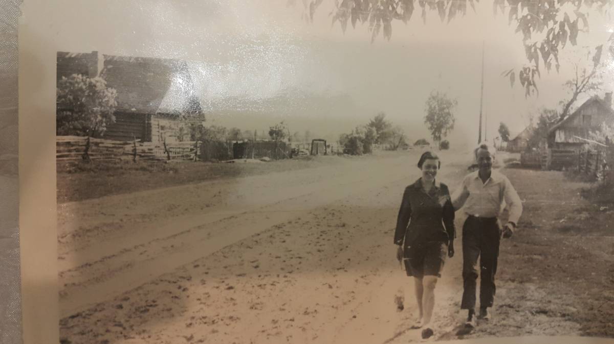  Chociszcze, chutor   (Długomochska wołość  ). Хотище. В гостях у родителей.