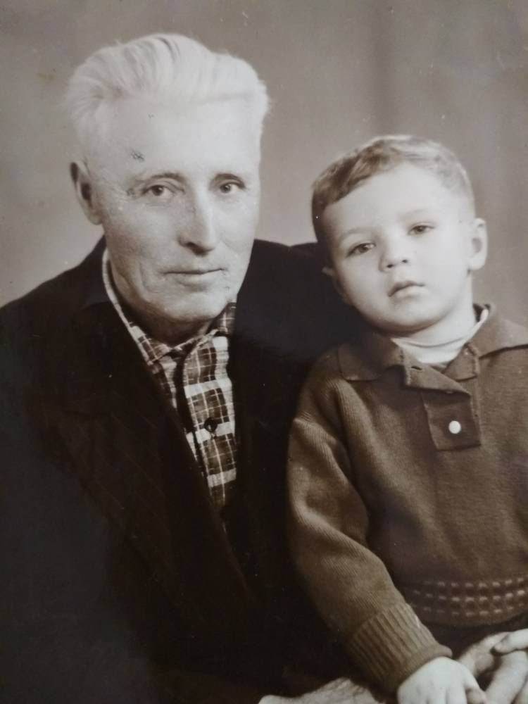  Bielinek, village (Vulkaŭski rural council). Кравчук Петр Петрович 1911, Кравчук Олег Иванович 1966