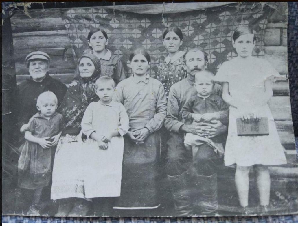  Dobry Dąb, wieś   (Bachańska wołość  ). 