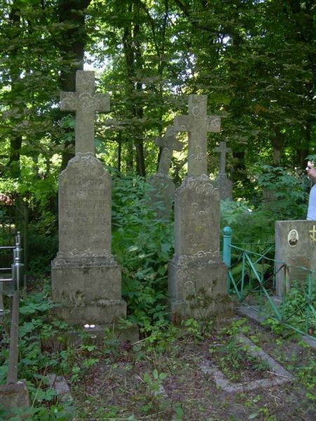  Kobryń, miasto   (   ). Elżbieta Zadarnowska z domu Grodzka, Chorążyczewski Leonard - cmentarz w Kobryniu, z tyłu grób Marii Chorążyczewskiej z domu Zadarnowskiej