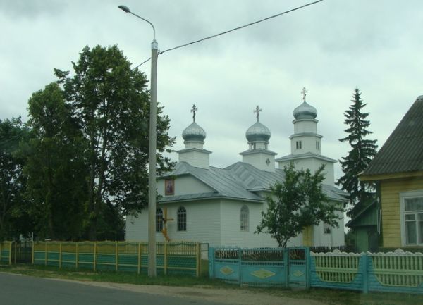  Zaostrowiecze, agrotown (Zaastraviecki rural council). Церковь св. Дионисия, построена в 1933г.