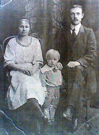  Скілондзішкі, вёска (Жупранскі сельсавет).  Emilia Zybort,Stanislaw Zybort,BronislawZybort – 1922?, Gudeliaj Litwa 