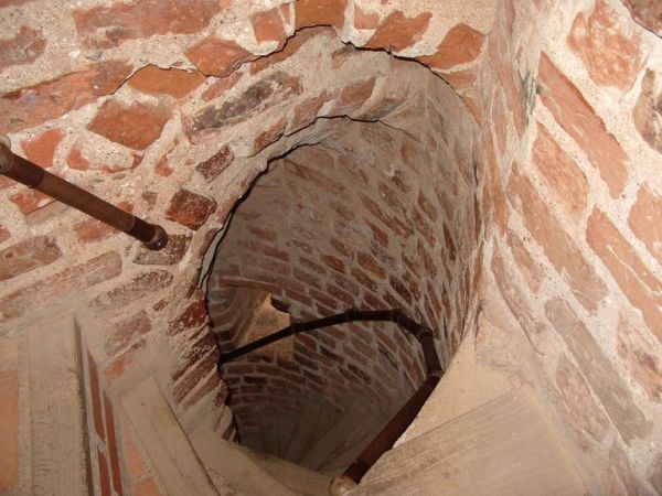  Mir, agrotown (Mir settlement council). 