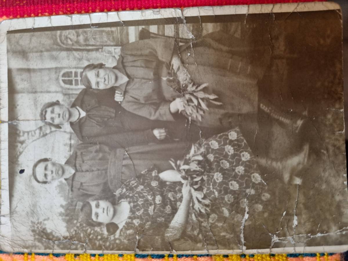 Świranki, wieś   (Rytanski sielsowiet  ). Sitting, on the right, my grandfather's sister, Sabinia Rodź. Behind her, my grandmother Bronislawa Rodź(Szabliński).