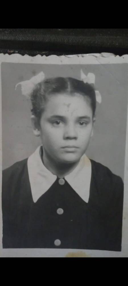  Демидовка, деревня (Пригородный сельсовет). Племянница(имя неизвестно)Вишневской Ульяны Ефимовны. Ученица 6 класса/1954г д.Демидовка или д Беличаны Борисовского района Минской области 