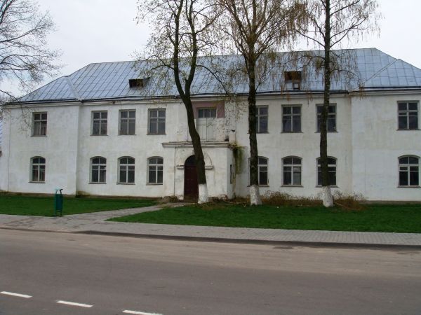  Snów, agromiasteczko   (Snoŭski sielsowiet  ). Старая школа ў Снове