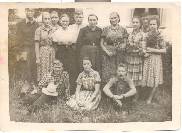  Лінова, вёска (Лінава вясковая гміна). 10 клас выпуска 1958 г. Ліноўскай школы