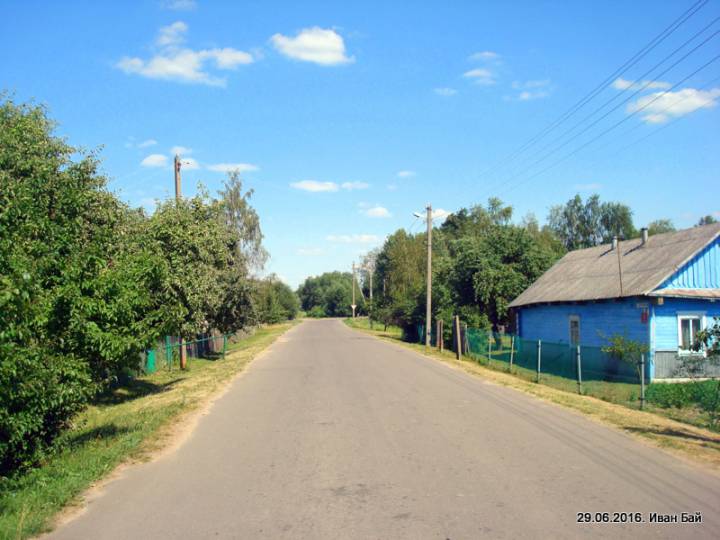  Domatkanowicze, agromiasteczko   (Ščepicki sielsowiet  ). Центральная ул.