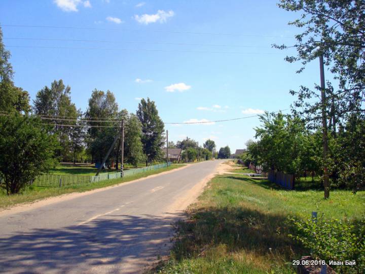  Domatkanowicze, agromiasteczko   (Ščepicki sielsowiet  ). Деревенская улица
