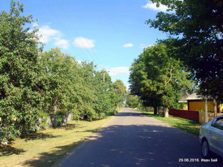  Domatkanowicze, agromiasteczko   (Ščepicki sielsowiet  ). Центральная ул.