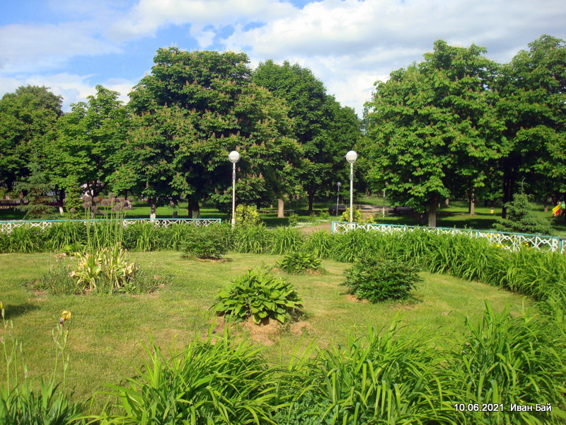  Worniany, agromiasteczko   (Worniamy sielsowiet  ). Парк