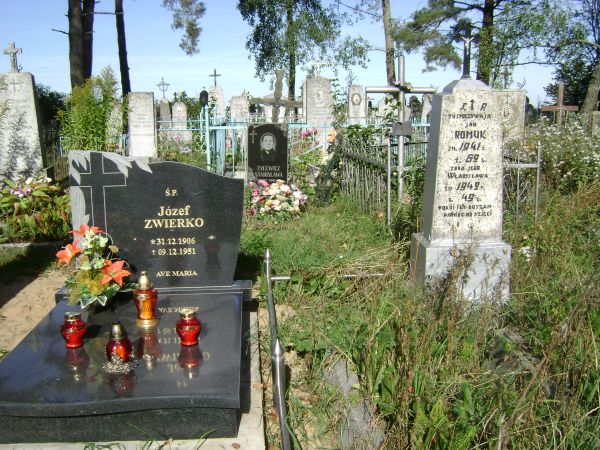  Липнишки, агрогородок (Липнишковский сельсовет). Grób Taty. Zmarł w grudniu 1951 roku. Grób odnalazłem dopiero w 2008 roku.