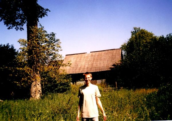  Grań, wieś   (Rubiaževicki sielsowiet  ). Chata Kazimierza Mostowskiego