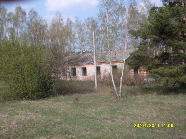  Demamerka, wieś   (Ručajoŭski sielsowiet  ). Бывшее административное здание